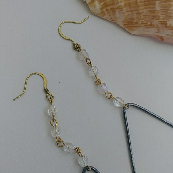 🔴SOLDGunmetal Diamond Shape Beaded Dangle Earring - Picture 5 of 7